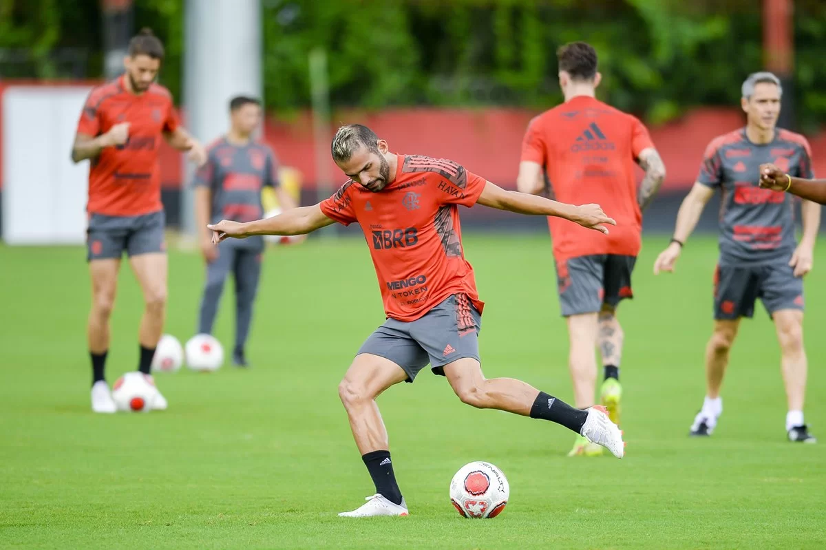 AGORA: THIAGO MAIA, DO FLAMENGO, É CONFIRMADO NO INTERNACIONAL APÓS LONGA NOVELA